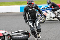 enduro-digital-images;event-digital-images;eventdigitalimages;mallory-park;mallory-park-photographs;mallory-park-trackday;mallory-park-trackday-photographs;no-limits-trackdays;peter-wileman-photography;racing-digital-images;trackday-digital-images;trackday-photos